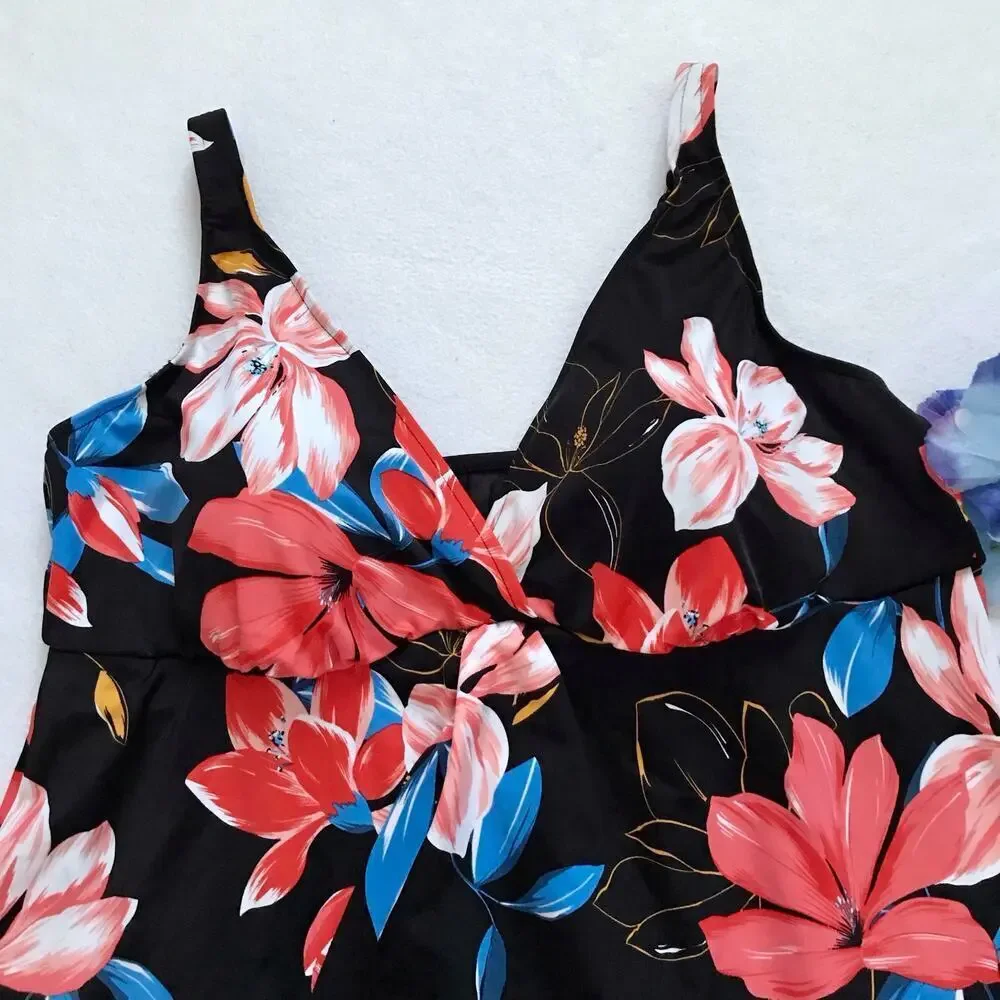Swim Solutions NWT Tummy Control Flyaway Swimdress Women 18W - Picture 3 of 11